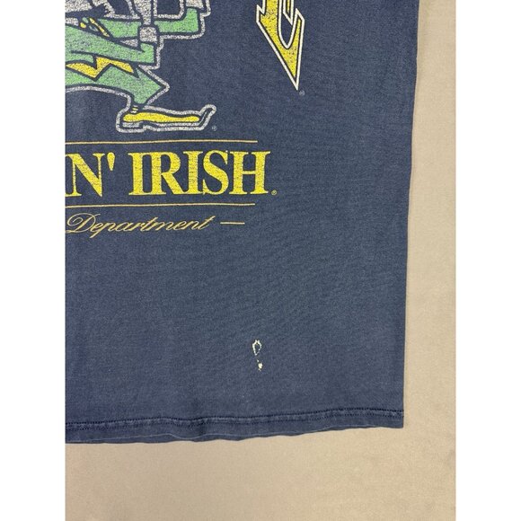 Vintage Nutmeg NCAA Notre Dame Fightin' Irish Fade Navy Blue Shirt Large Sports - Picture 7 of 10